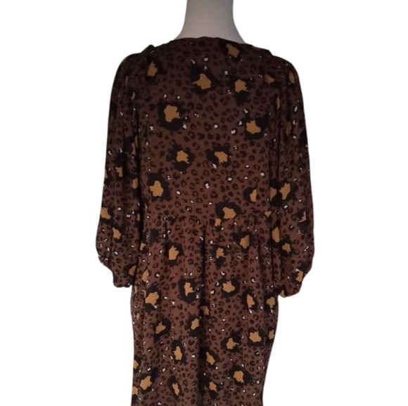Umgee Leopard Print Long Sleeve Ruffle Shoulder V Neck Dress Size Small - Picture 8 of 10